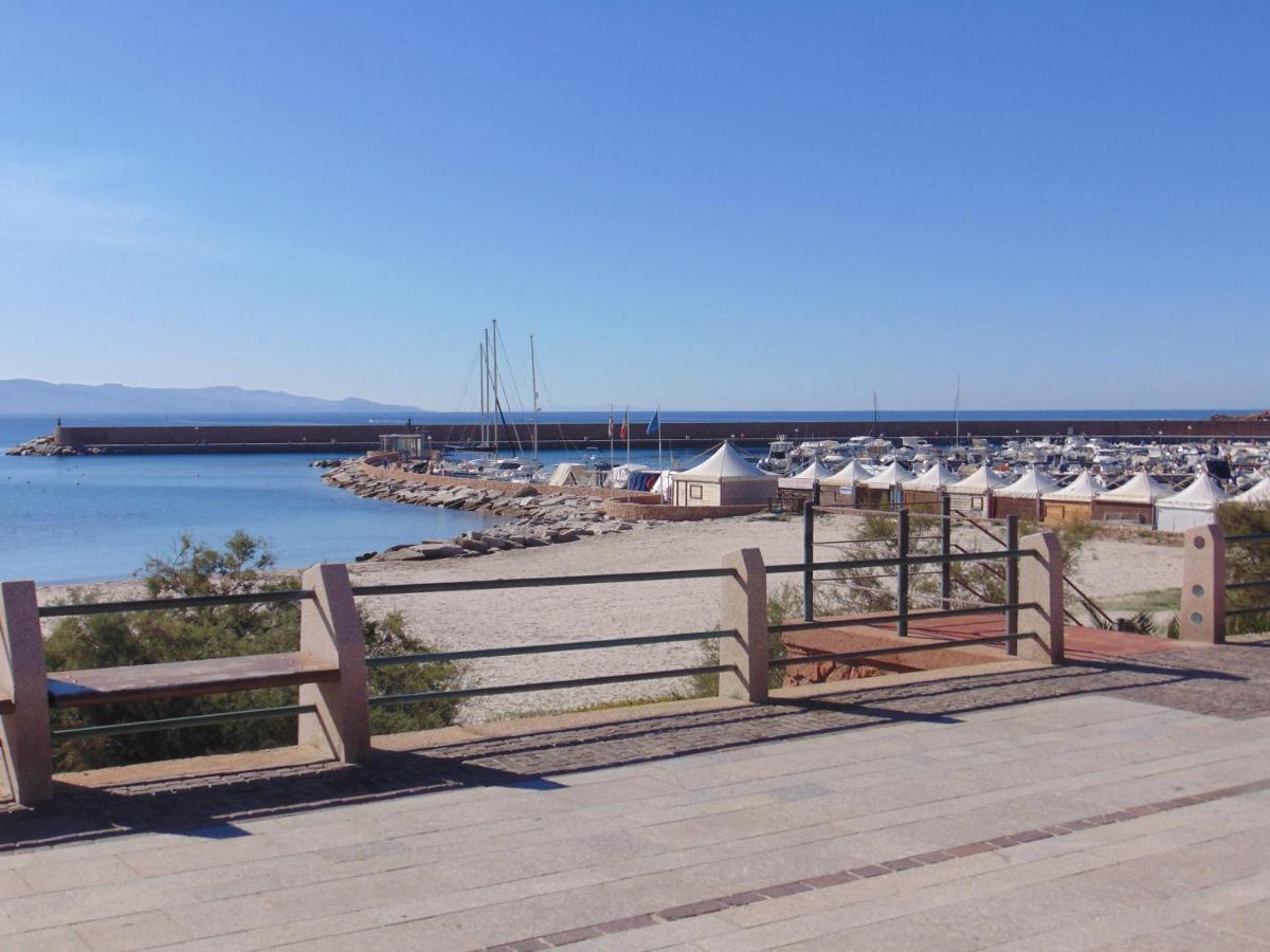 Casa Vacanza Costa Rossa Vista Mare Trinita d'Agultu e Vignola Bagian luar foto