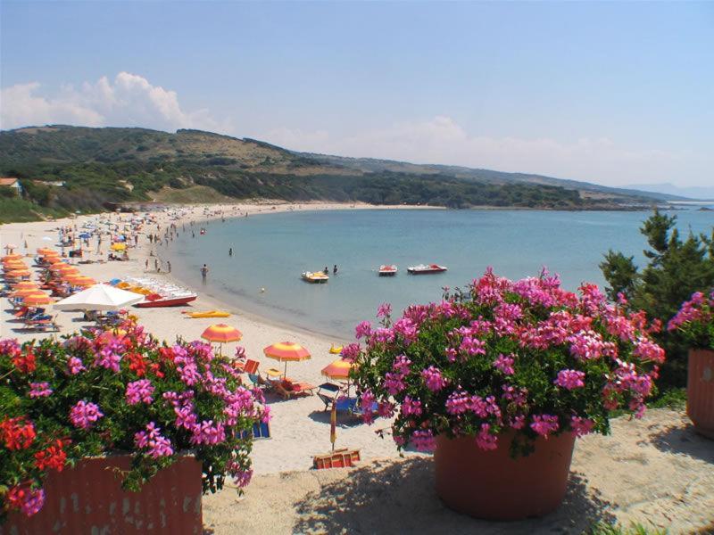 Casa Vacanza Costa Rossa Vista Mare Trinita d'Agultu e Vignola Bagian luar foto