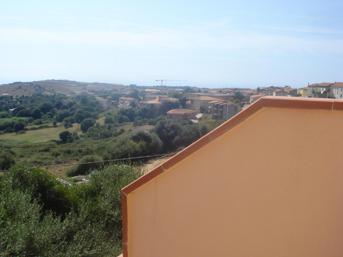 Casa Vacanza Costa Rossa Vista Mare Trinita d'Agultu e Vignola Bagian luar foto