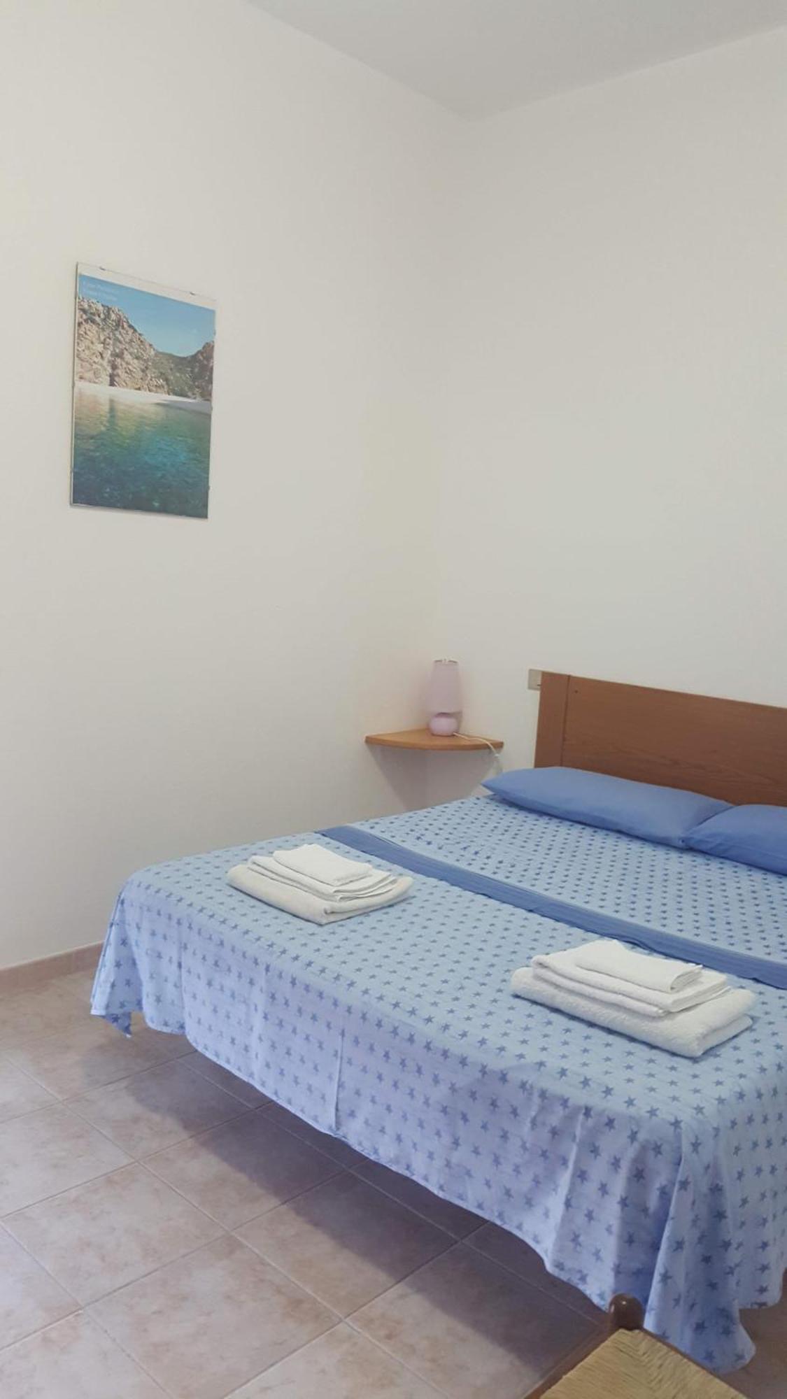Casa Vacanza Costa Rossa Vista Mare Trinita d'Agultu e Vignola Ruang foto